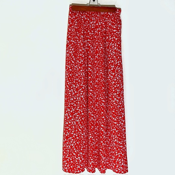 Shein Ditsy Floral Split Thigh long skirt - Picture 4 of 8